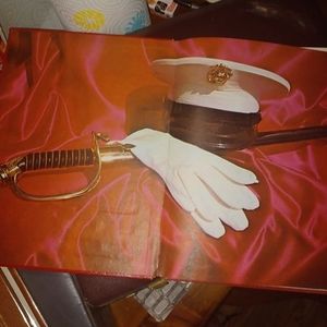 Meet your Posher, Berto